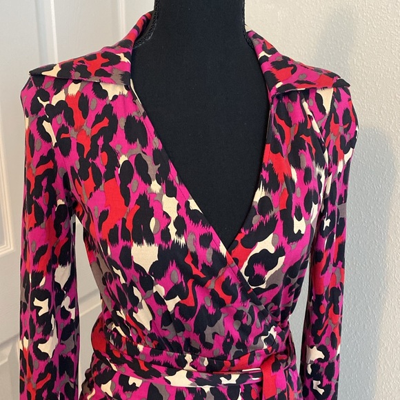 DIANE VON FURSTENBERG VINTAGE DRESS - Picture 4 of 15